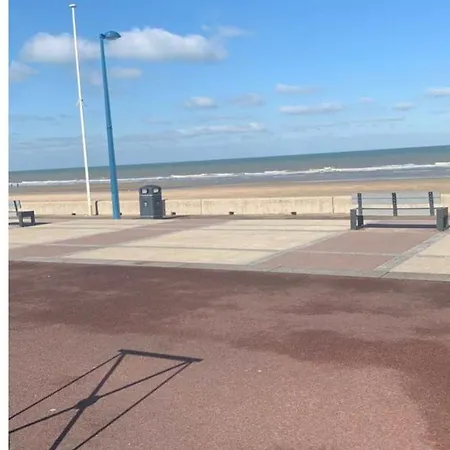 Charmante Maison Avec Terrasse - & 100m ! Apartmán