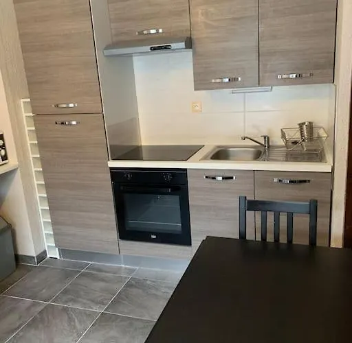 Charmante Maison Avec Terrasse - & 100m ! فيلي سور مير