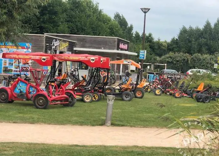 Charmante Maison Avec Terrasse - & 100m ! *