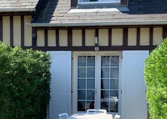 شقة Charmante Maison Avec Terrasse - & 100m ! *